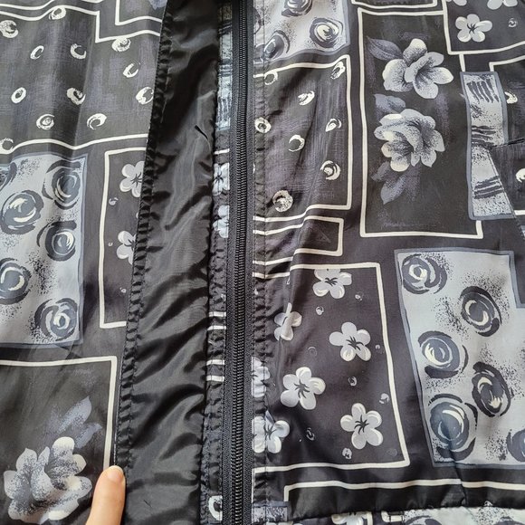 Multi-Print Windbreaker, sz XL - Picture 11 of 11